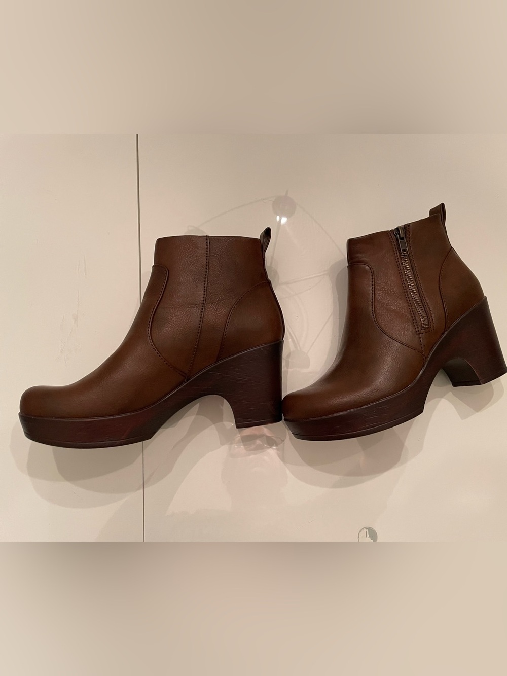 boc Brown Leather Platform Ankle Booties with Side Zip